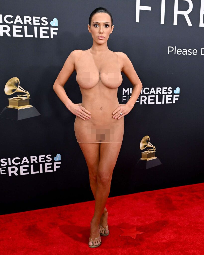 bianca censori grammys lead 0d9f9c5ce2c04cb1b56d7a2c7a2ae89d