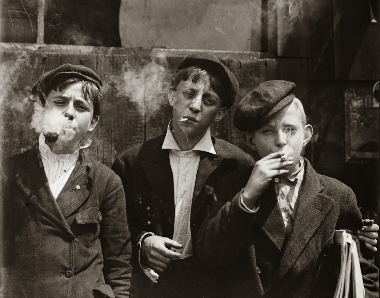 Child laborers Lewis Hine 1