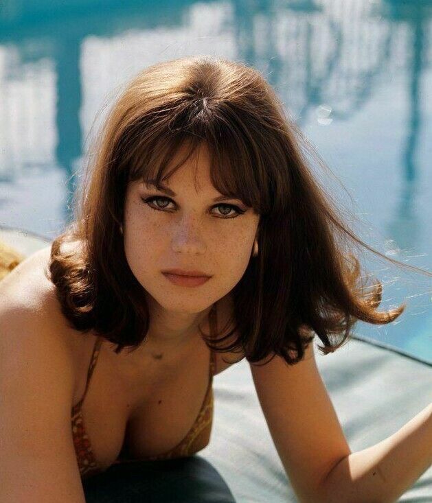 LANA WOOD(BOND GIRL) DIAMONDS ARE FOREVER 8x10 Glossy Photo – Adira Collectibles